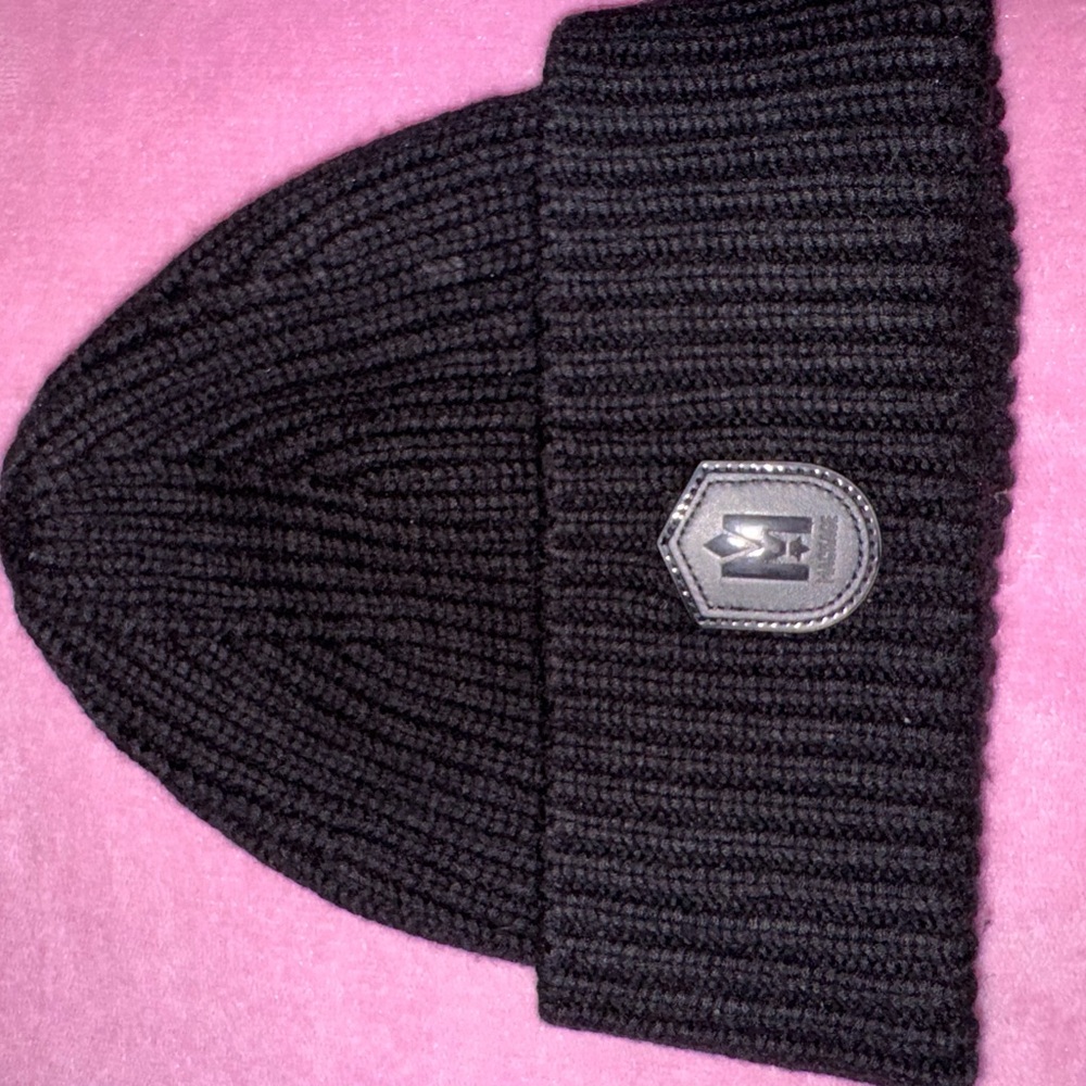 Used MACKAGE beanie